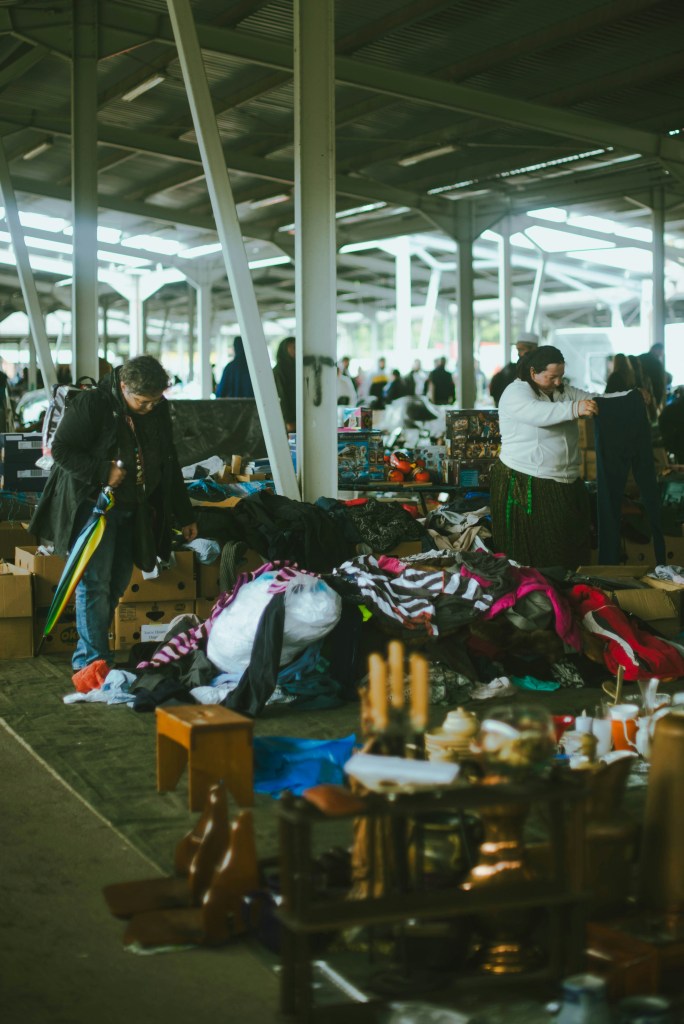 Secondhand, market, economics, marketplace